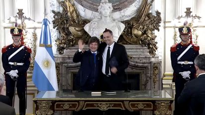 Javier Milei y Manuel Adorni se reúnen este viernes