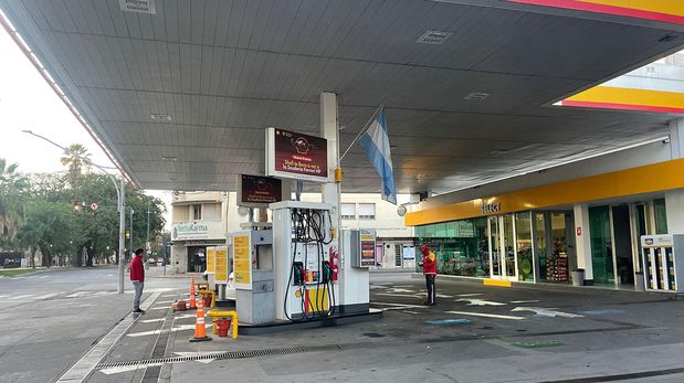 Shell y Axion subieron los precios de sus combustibles alrededor de un 2%.