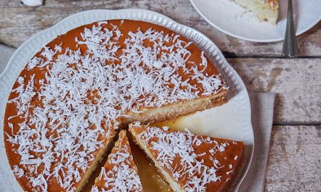 Tarta de coco con dulce de leche, la receta que nunca falla. Tarta de coco con dulce de leche, la receta que nunca falla.