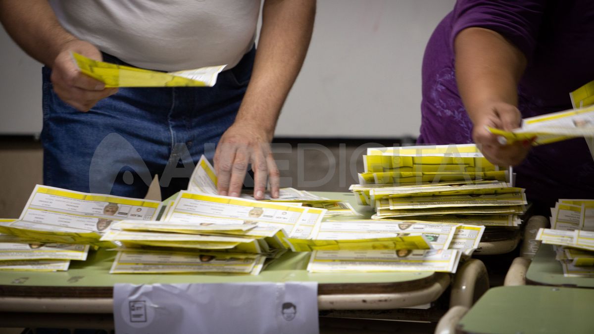 Se espera que los primeros resultados se conozcan después de las 20.