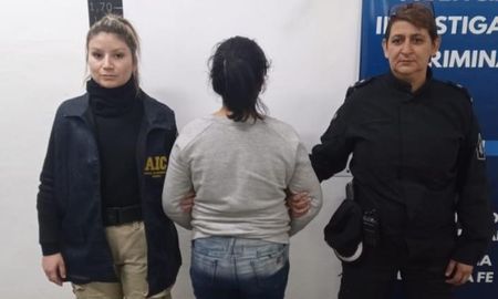La mujer de 32 años, identificada como Cintia Gabriela B., sería quien realizó en la fecha llamadas telefónicas a la Central de Emergencias 911. La mujer de 32 años, identificada como Cintia Gabriela B., sería quien realizó en la fecha llamadas telefónicas a la Central de Emergencias 911.