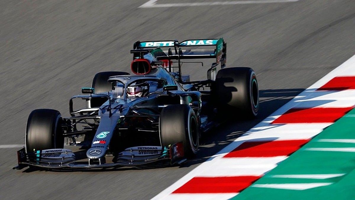Hamilton y Bottas dominaron en Barcelona