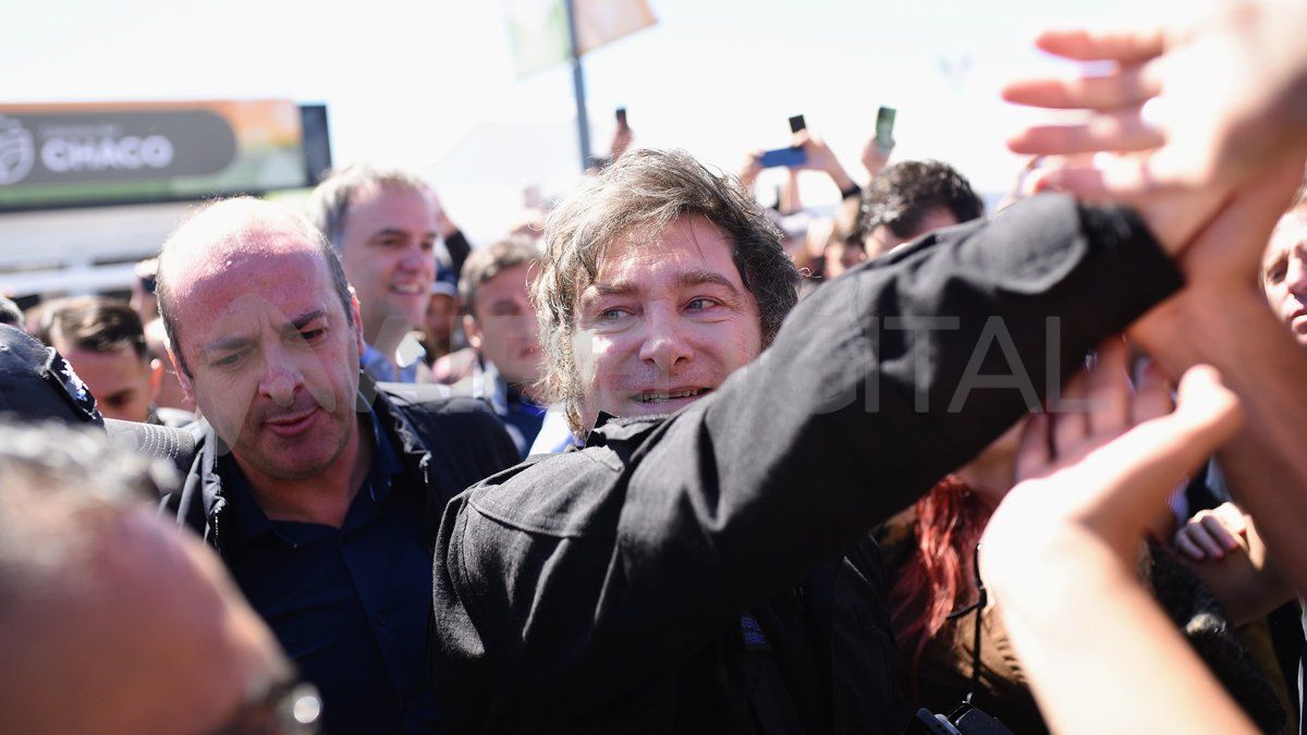 El presidente Javier Milei llegó a San Nicolás acompañado de algunos de sus funcionarios para encabezar el cierre de la Expoagro 2025.