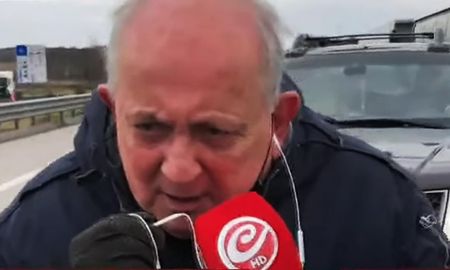 Luego de permanecer algunos días en Ucrania y otros en Polonia, Chiche Gelblung se retira de la zona de conflicto y regresa a la Argentina. Luego de permanecer algunos días en Ucrania y otros en Polonia, Chiche Gelblung se retira de la zona de conflicto y regresa a la Argentina.