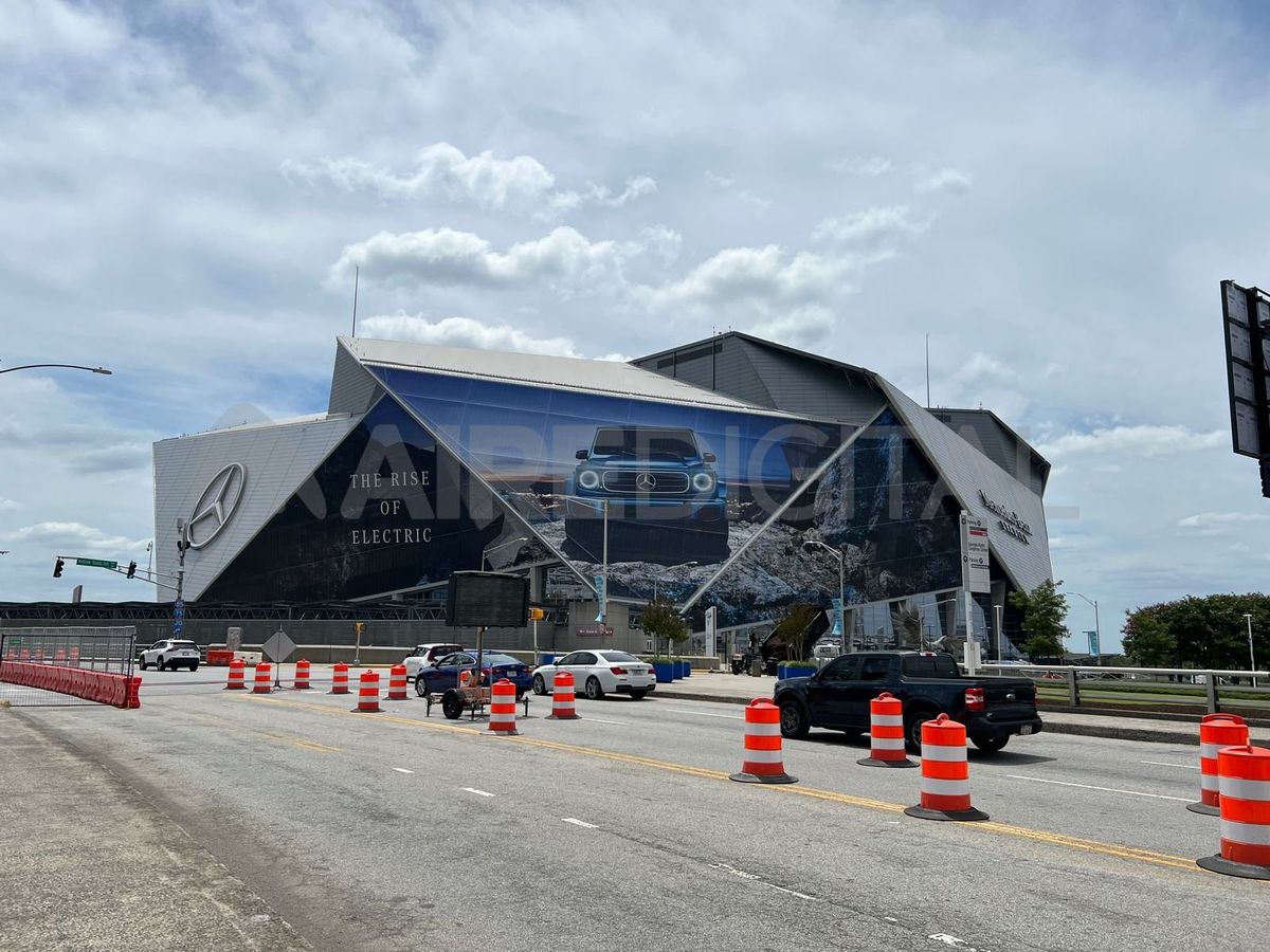 El imponente Mercedes Benz Stadium por fuera. El imponente Mercedes Benz Stadium por fuera.