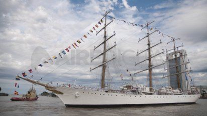 El Gobierno nacional celebró el retorno de la Fragata Libertad