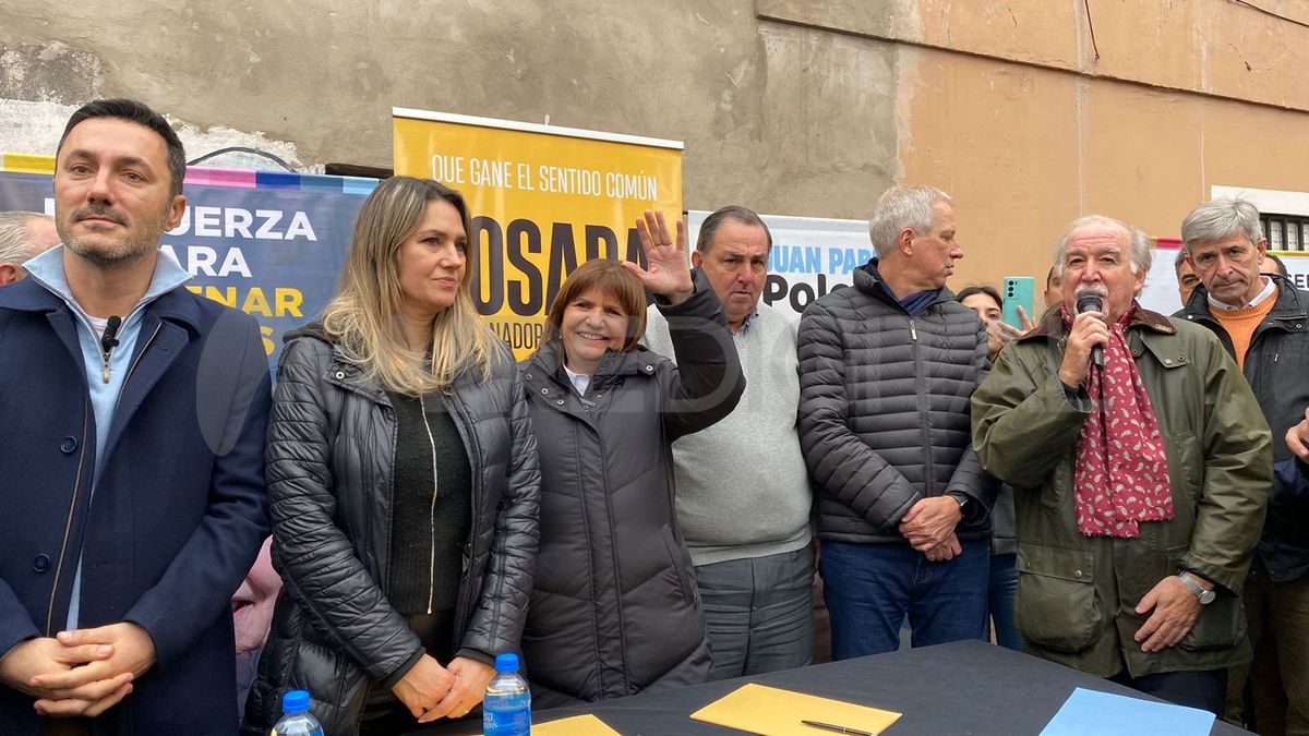 Patricia Bullrich se mostró en Santa Fe con Carolina Losada, quien perdió con Maximiliano Pullaro en la interna de Santa Fe. Patricia Bullrich se mostró en Santa Fe con Carolina Losada, quien perdió con Maximiliano Pullaro en la interna de Santa Fe.