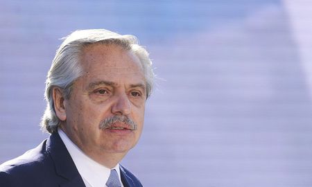 El presidente Alberto Fernández convocó concentrarse este domingo 17 de octubre en la Plaza de Mayo para celebrar el Día de la Lealtad El presidente Alberto Fernández convocó concentrarse este domingo 17 de octubre en la Plaza de Mayo para celebrar el Día de la Lealtad