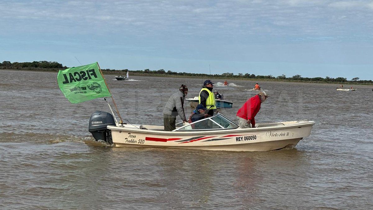Este evento combina el apasionante torneo de pesca con una fiesta popular para toda la familia.