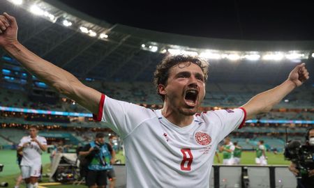 Thomas Delaney, figura de la Dinamarca que sueña con ganar la Eurocopa 2020, reconoció que sufre daltonismo y cómo lo afecta a la hora de jugar al fútbol. Thomas Delaney, figura de la Dinamarca que sueña con ganar la Eurocopa 2020, reconoció que sufre daltonismo y cómo lo afecta a la hora de jugar al fútbol.