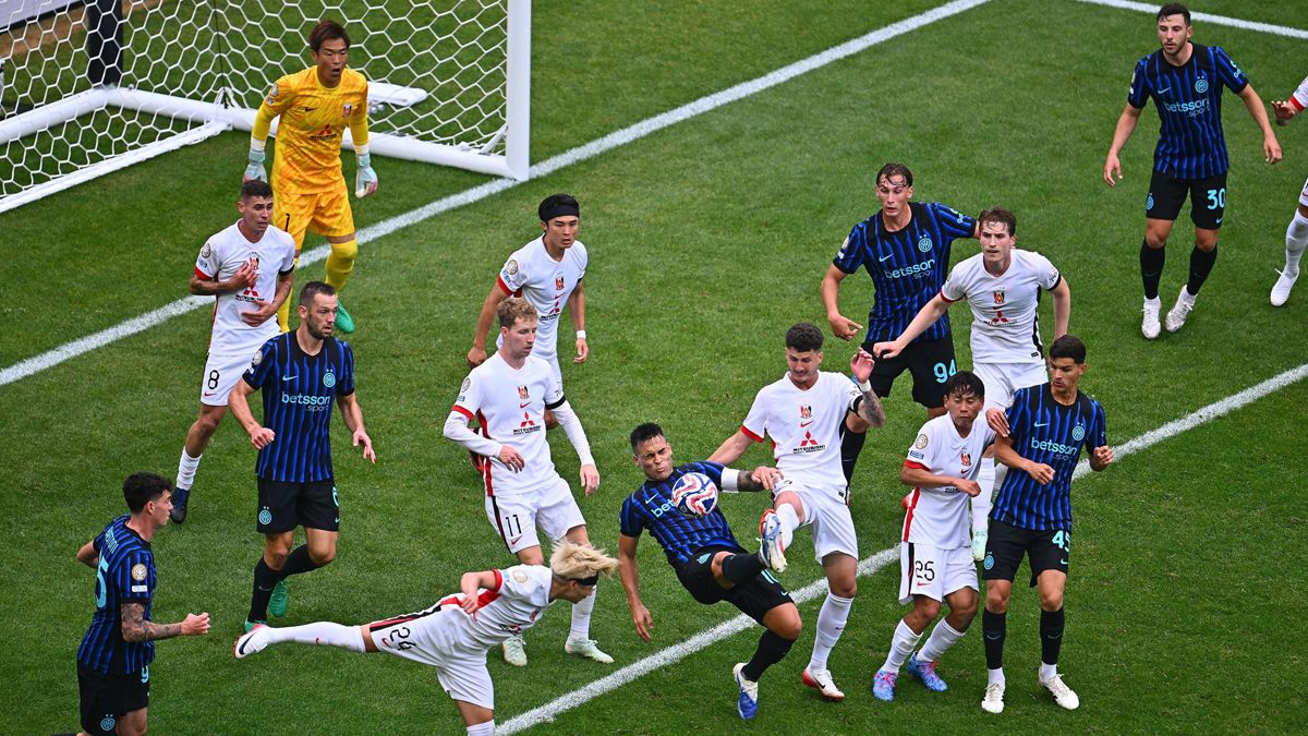 Inter de Milán remontó a Urawa Red Diamonds con goles argentinos
