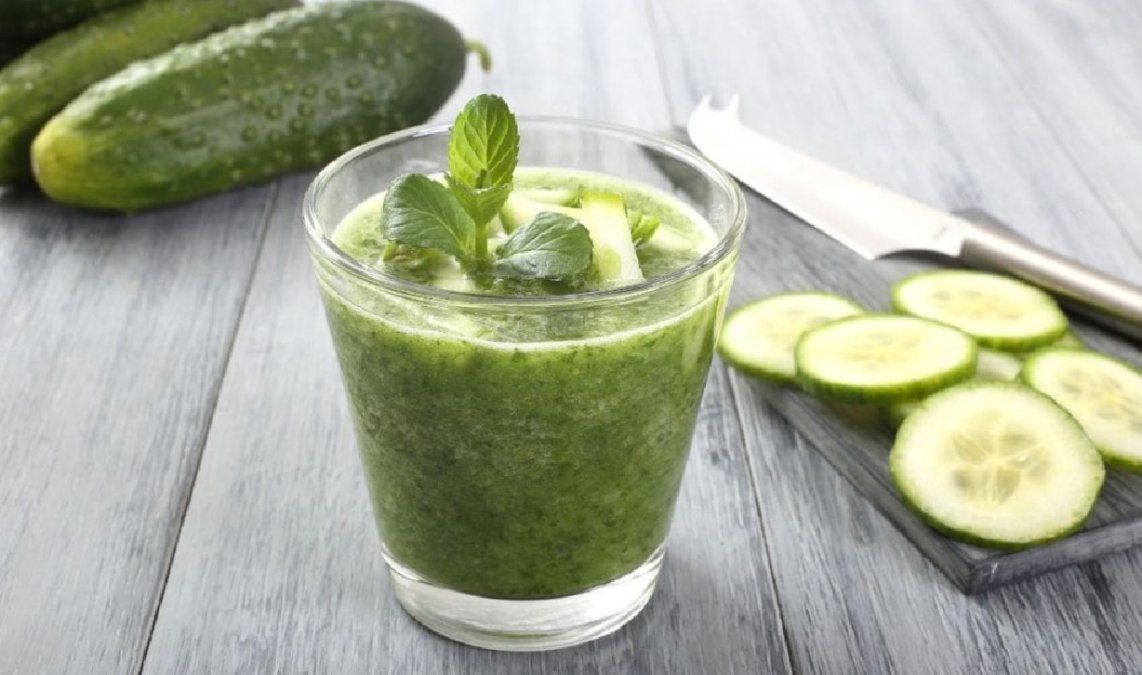 Smoothie de espinacas verde