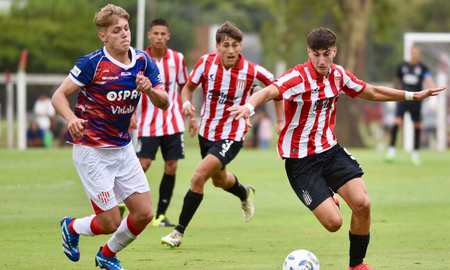 Unión perdió 3 a 2 ante Estudiantes en el comienzo de la Copa Proyección. Unión perdió 3 a 2 ante Estudiantes en el comienzo de la Copa Proyección.