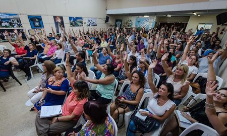 Sadop rechazó la propuesta salarial del Gobierno y va al paro Sadop rechazó la propuesta salarial del Gobierno y va al paro