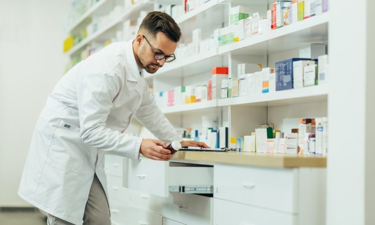 Los farmacéuticos tendrán aumento salarial. Los farmacéuticos tendrán aumento salarial.