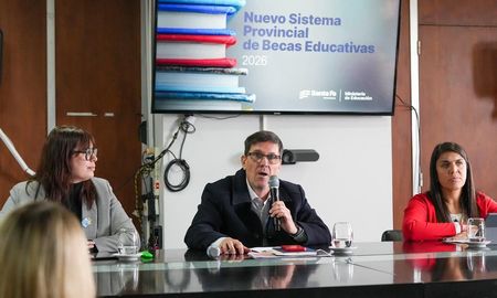 El ministro José Goity valoró el trabajo de los equipos territoriales y sostuvo que las nuevas herramientas “potencian el esfuerzo de los dispositivos ya existentes”. El ministro José Goity valoró el trabajo de los equipos territoriales y sostuvo que las nuevas herramientas “potencian el esfuerzo de los dispositivos ya existentes”.