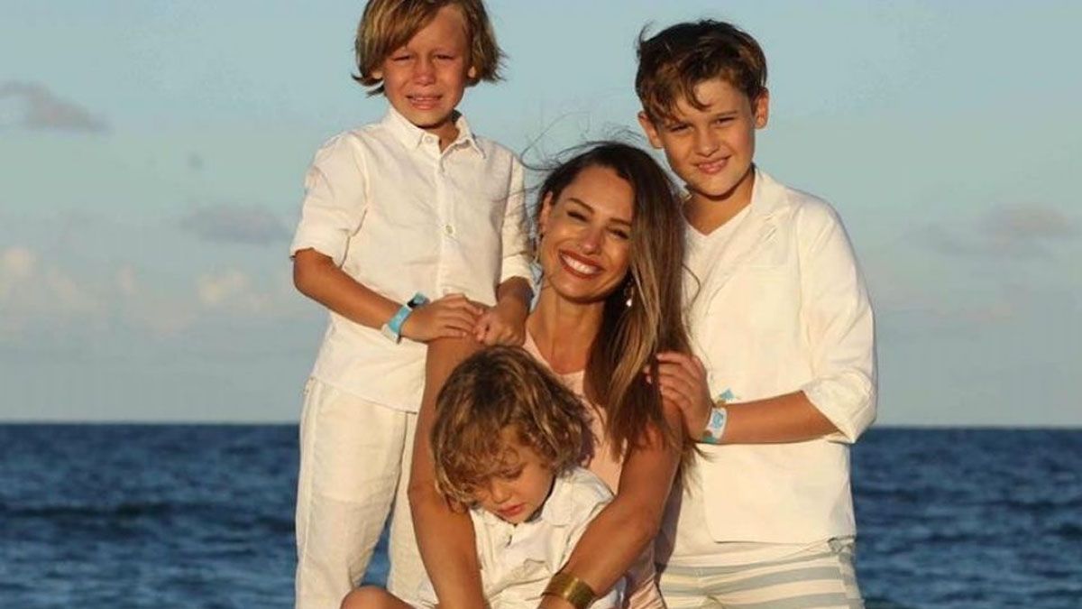 Pampita decidió cambiar drásticamente el método de crianza de sus hijos