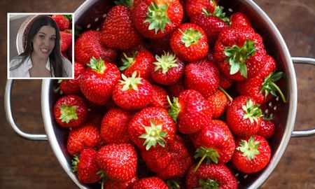 María Pérez, chef: Las frutillas se limpian con 1 parte de vinagre y 3 de agua. María Pérez, chef: Las frutillas se limpian con 1 parte de vinagre y 3 de agua.