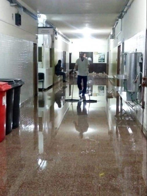 Reconquista: cayeron 102 mm. en media hora y 20 barrios quedaron bajo agua