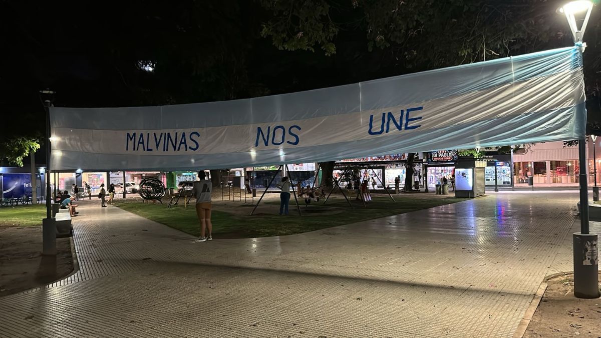 El acto se realizó en la Plaza del Soldado de la ciudad de Santa Fe (3/3). El acto se realizó en la Plaza del Soldado de la ciudad de Santa Fe (3/3).