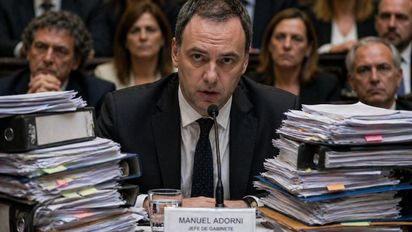 Los detalles de la sesión en la que Manuel Adorni dará explicaciones: seis horas y decenas de invitados