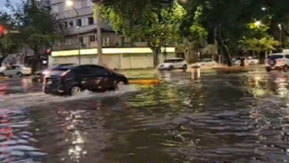 Tormenta en Rosario: cayeron 50 milímetros de agua en solo 20 minutos