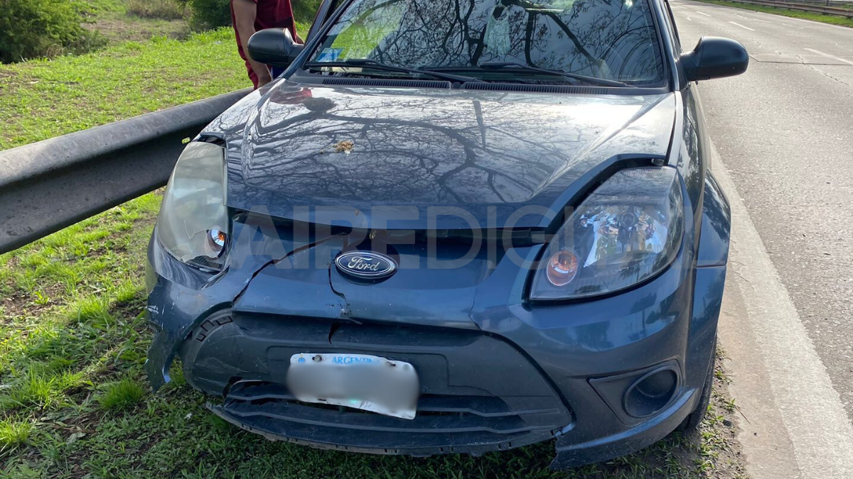 El auto Ford Ka fue el segundo en protagonizar el choque. El auto Ford Ka fue el segundo en protagonizar el choque.