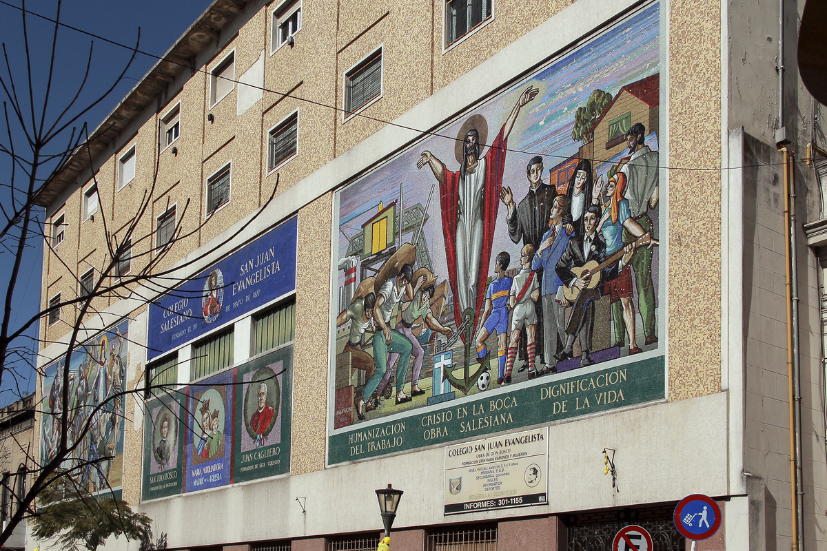 Alumnos imputados por chats de WhatsApp donde planeaban violar y secuestrar a sus compañeras