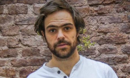 Aseguran que Peter Lanzani tiene una novia secreta: quién es y de qué vive Aseguran que Peter Lanzani tiene una novia secreta: quién es y de qué vive