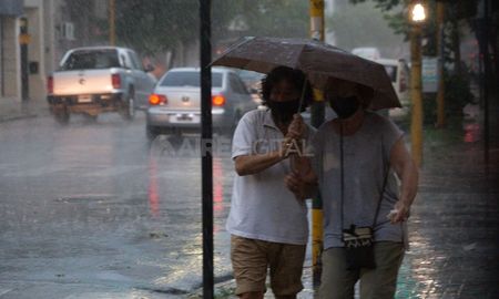 En Santa Fe se esperan acumulados importantes de agua entre el sábado y el lunes, con riesgo de tormentas fuertes. En Santa Fe se esperan acumulados importantes de agua entre el sábado y el lunes, con riesgo de tormentas fuertes.
