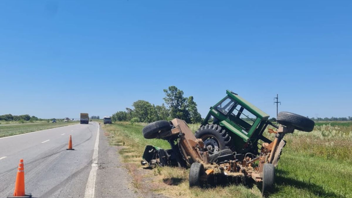 El accidente se produjo en la Autopisto Rosario -Santa Fe, a la altura de Barrancas. El accidente se produjo en la Autopisto Rosario -Santa Fe, a la altura de Barrancas.