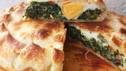 altText(Cómo hacer tarta de acelga: receta fácil y saludable)}