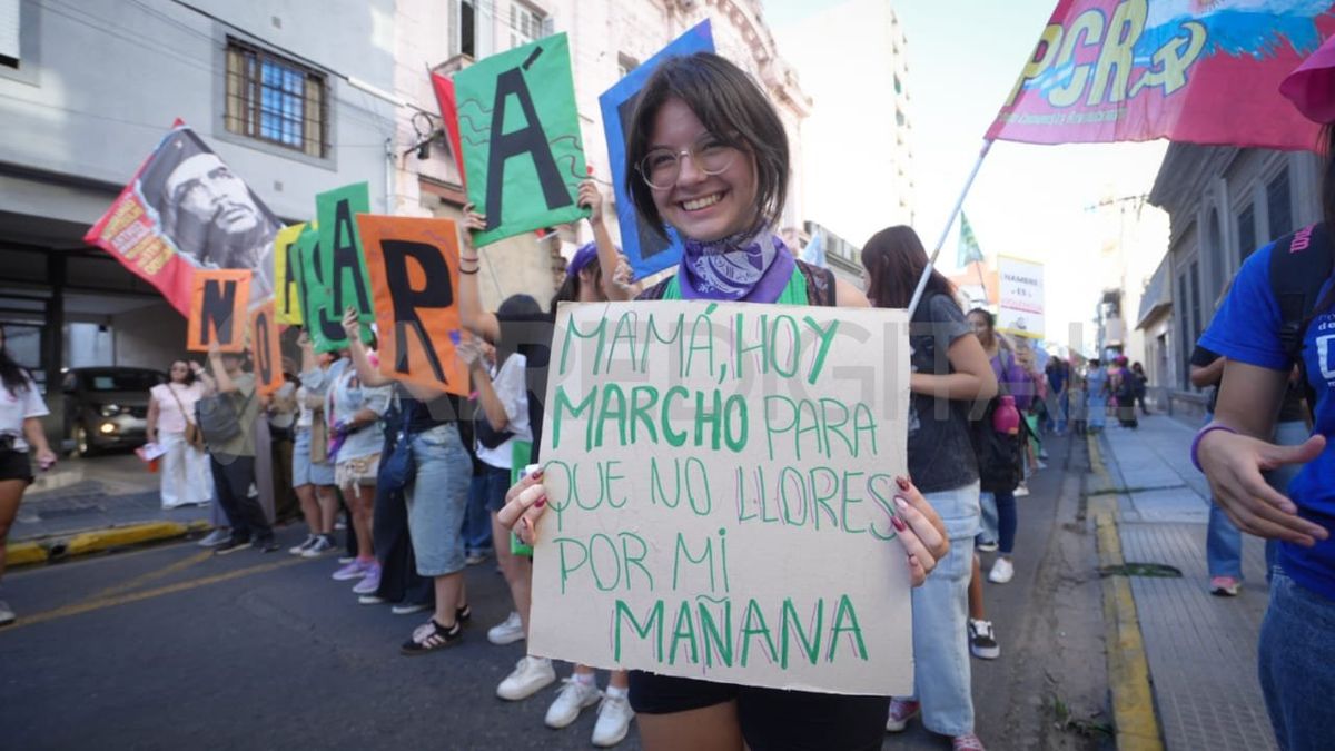Marcha por el Día Internacional de la Mujer Trabajadora en Santa Fe. Marcha por el Día Internacional de la Mujer Trabajadora en Santa Fe.