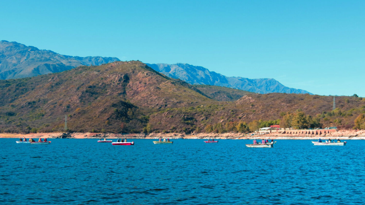 Escapada a Córdoba a un pequeño pueblo rodeado de arroyos. Escapada a Córdoba a un pequeño pueblo rodeado de arroyos.