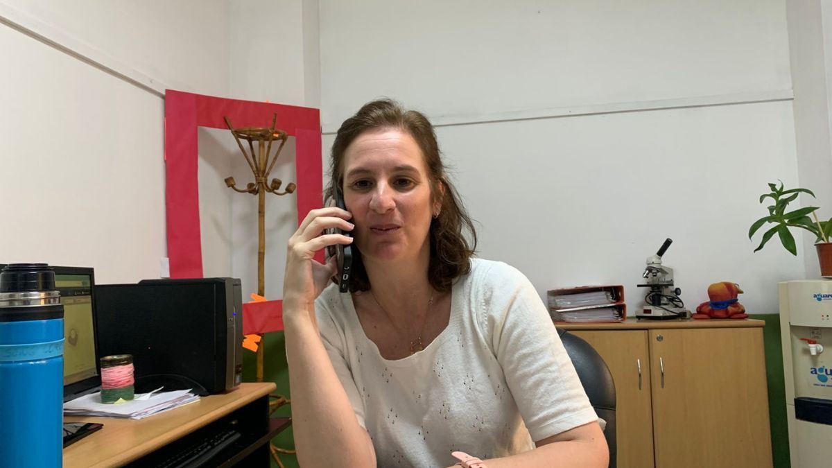 La directora del turno mañana, Virginia Widder, celebró que la institución pueda abrir sus puertas a una acción que fortalece valores y comunidad. La directora del turno mañana, Virginia Widder, celebró que la institución pueda abrir sus puertas a una acción que fortalece valores y comunidad.