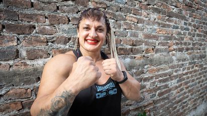 Locomotora Oliveras, la luchadora incansable que, ahora, pelea por el título de su vida