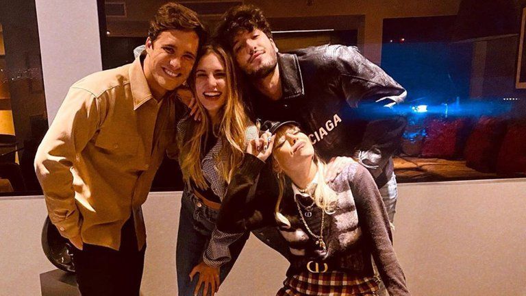 La foto de Sebastián Yatra y Danna Paola.