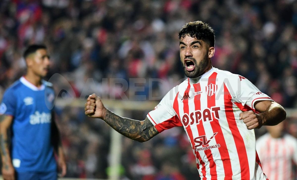 Emanuel Brítez se marchó de Unión rumbo al Fortaleza de Brasil.