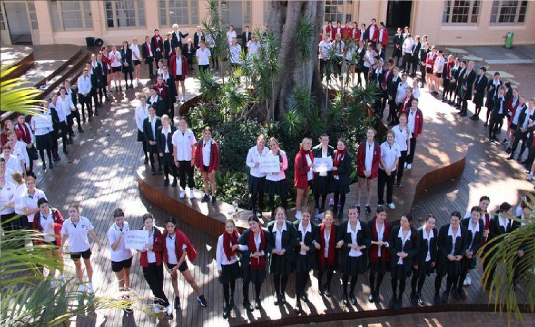 El inusual curso para mujeres que impartió una escuela y generó furor en Australia