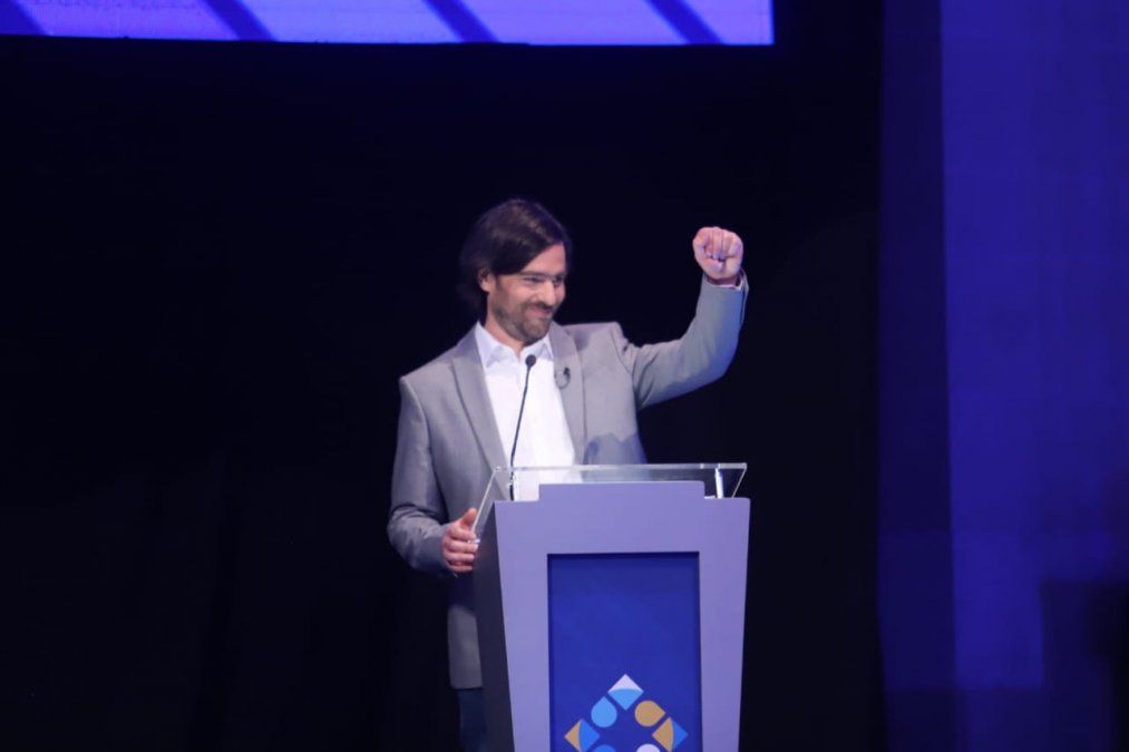 El diputado del Frente de Izquierda Nicolás del Caño anticipó que su bloque votará en contra de los proyectos enviados por Milei. El diputado del Frente de Izquierda Nicolás del Caño anticipó que su bloque votará en contra de los proyectos enviados por Milei.