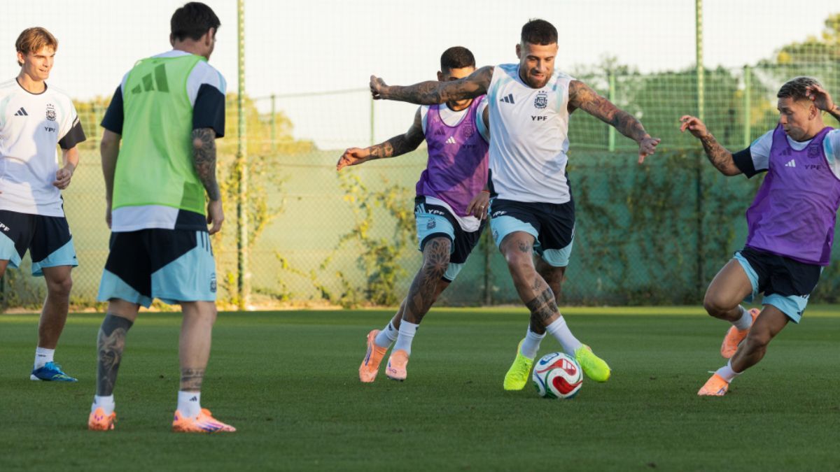 la Selección Argentina se entrenó de cara al duelo ante Angola.