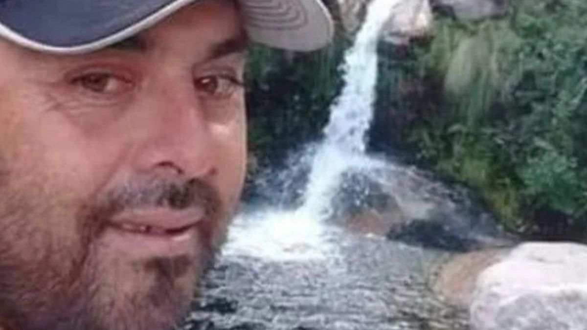 El cuerpo de un hombre fue encontrado este viernes en un paraje ubicado a dos kilómetros de la localidad de Cortaderas