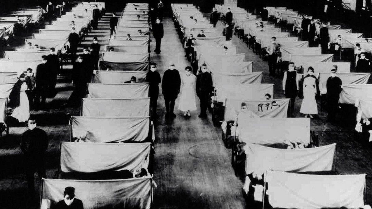 Almacenes reconvertidos para mantener en cuarentena a las personas enfermas con gripe en 1918 en el marco de la pandemia.