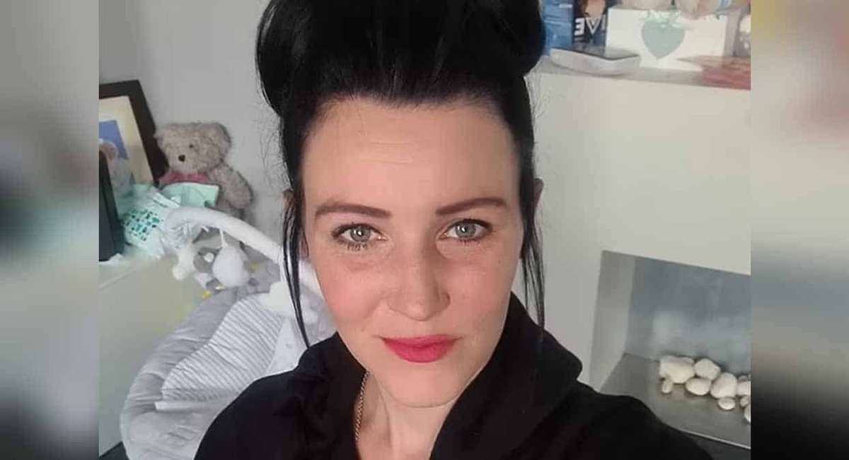 Su hijo le hacía bullying a una compañera y lo llevó hasta su casa para que le pida disculpas frente a todos