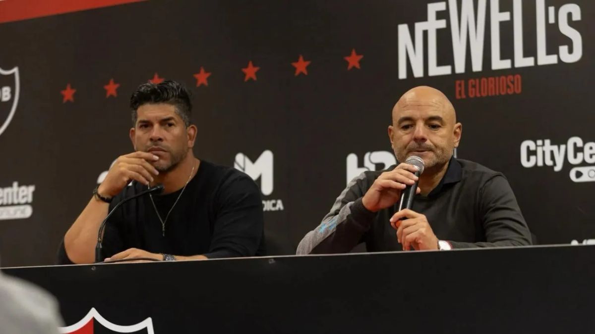 Newells busca nuevo entrenador tras la salida de Orsi y Gómez.