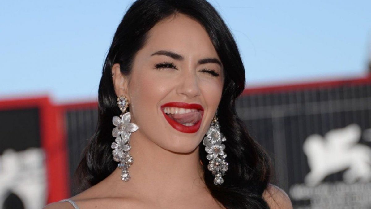 Lali se sorprendió al verla sola entre el público y pidió conocerla: Juntó cartones con su mamá y compró la entrada para verme. &nbsp;