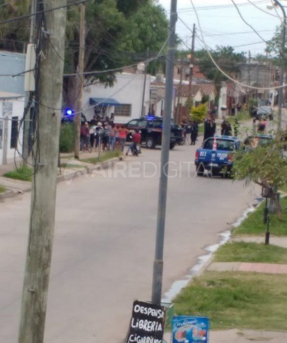 Los hombres fueron apuñalados en plena calle, en presencia de sus familiares