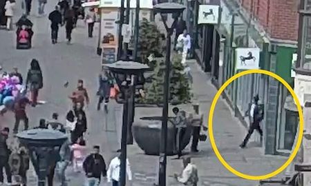 La víctima fue atacada mientras retiraba dinero para pagar a sus empleados. La víctima fue atacada mientras retiraba dinero para pagar a sus empleados.