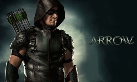 arrow anticipa otro esperado regreso para su temporada final arrow anticipa otro esperado regreso para su temporada final