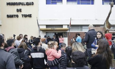cansados de los robos, vecinos y comerciantes de santo tome marcharon en reclamo de seguridad cansados de los robos, vecinos y comerciantes de santo tome marcharon en reclamo de seguridad